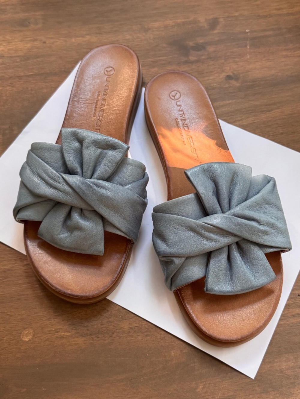 Unity in Diversity Blue Leather Bow Slide Sandals EU 39 / approx. US 8-8.5